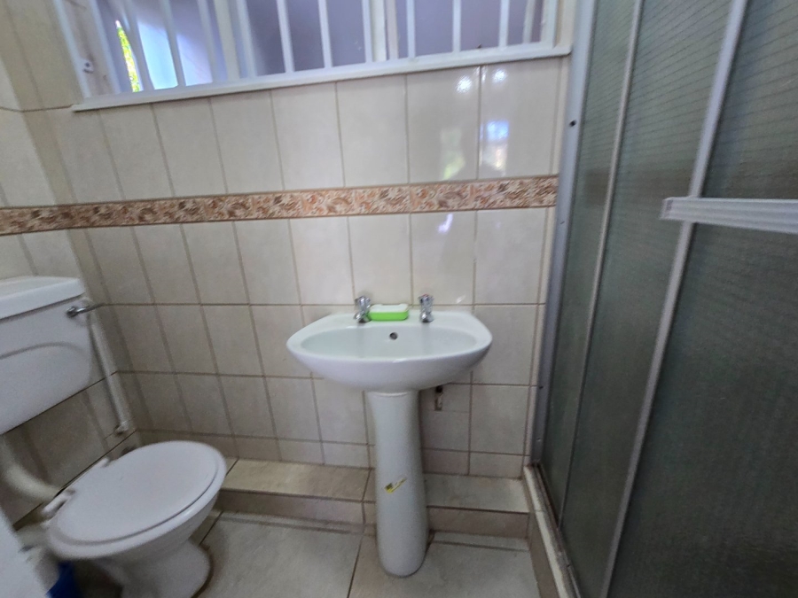 5 Bedroom Property for Sale in Heuwelsig Free State